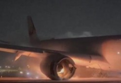 爆料美国坠机事件视频最新,惊心动魄的空中瞬间曝光